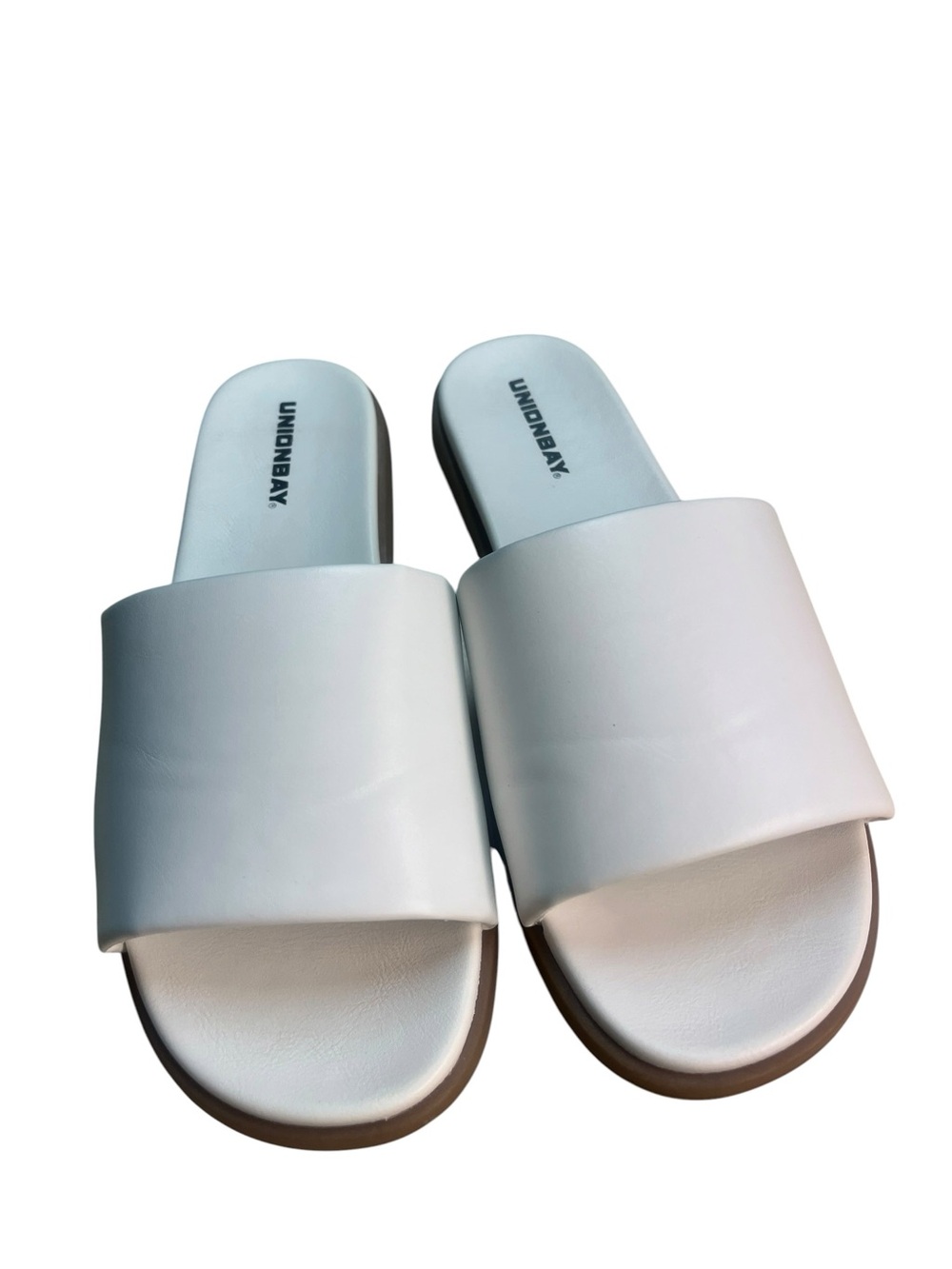 Unionbay Woman’s White Slides - Size 7